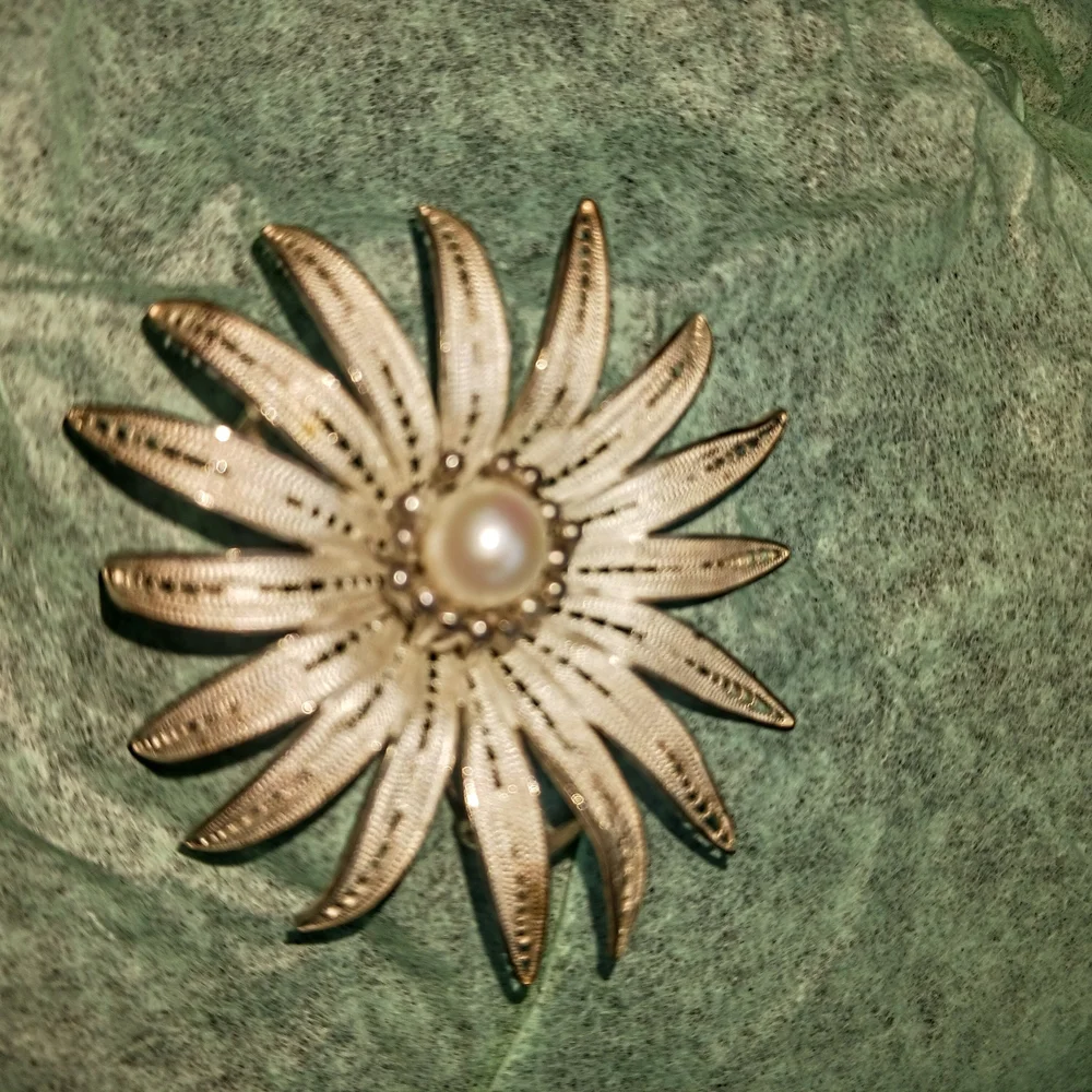 Elegant Silver Floral Brooch with Pearl Center